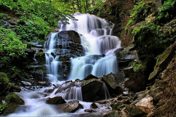 Водоспади України